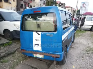 Daihatsu Hijet 2010 Blue