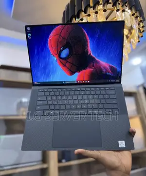 Laptop Dell Precision 5550 32GB Intel Core i7 SSD 512GB