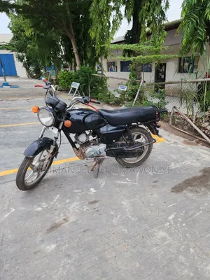 TVS HLX 125 2020 Black