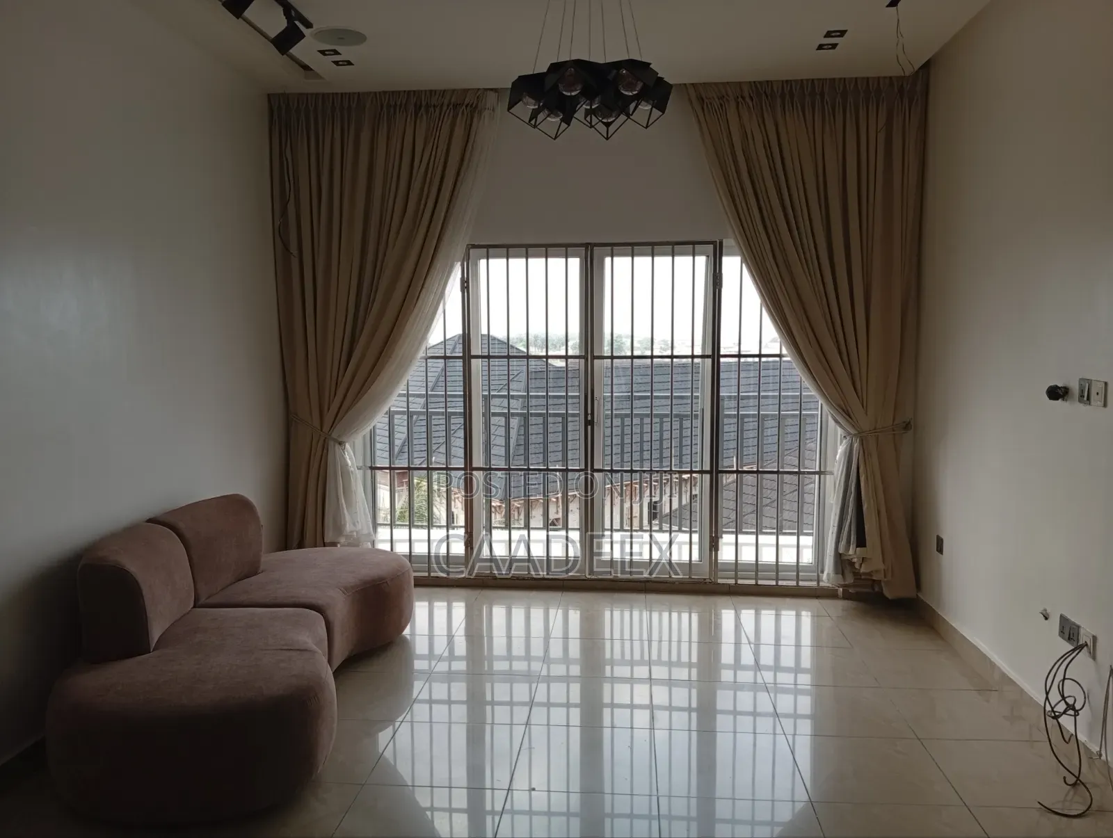 Stock Curtains