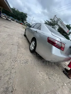 Toyota Camry 2012 Silver