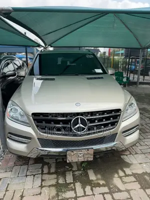 Mercedes-Benz M Class ML 350 4Matic 2013 Gold