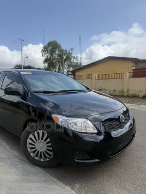 Toyota Corolla LE 4dr Sedan (1.8L 4cyl 4A) 2011 Black