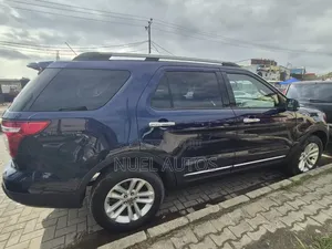 Ford Explorer 2011 Blue