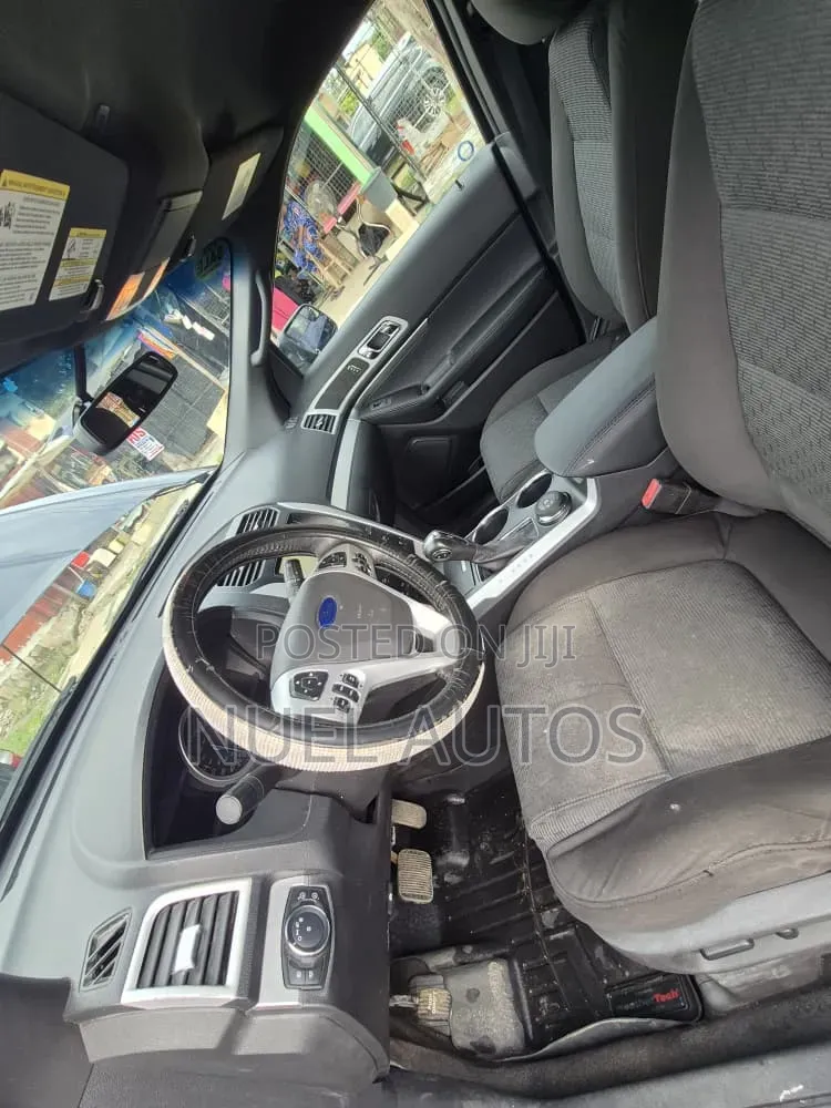 Ford Explorer 2011 Blue