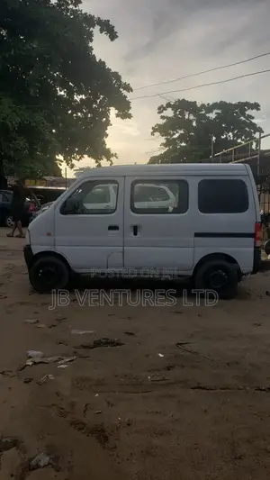 Suzuki Every 2000 Grey