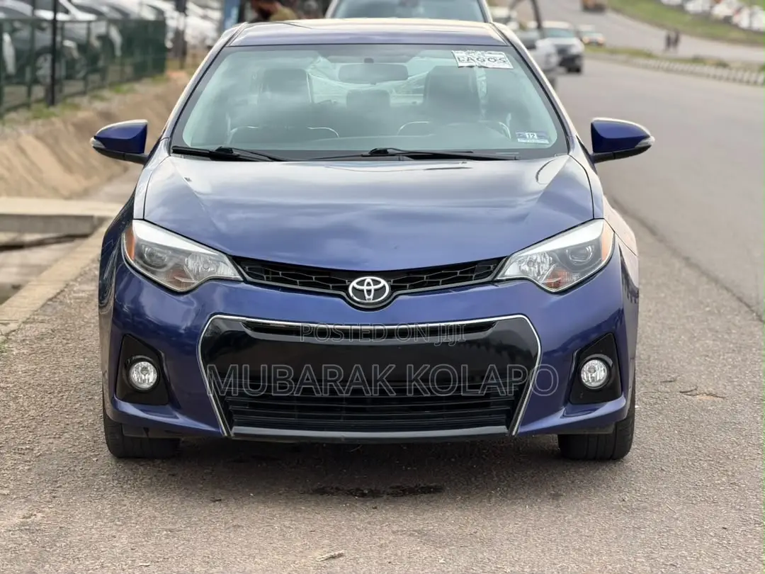 Toyota Corolla 2016 Blue