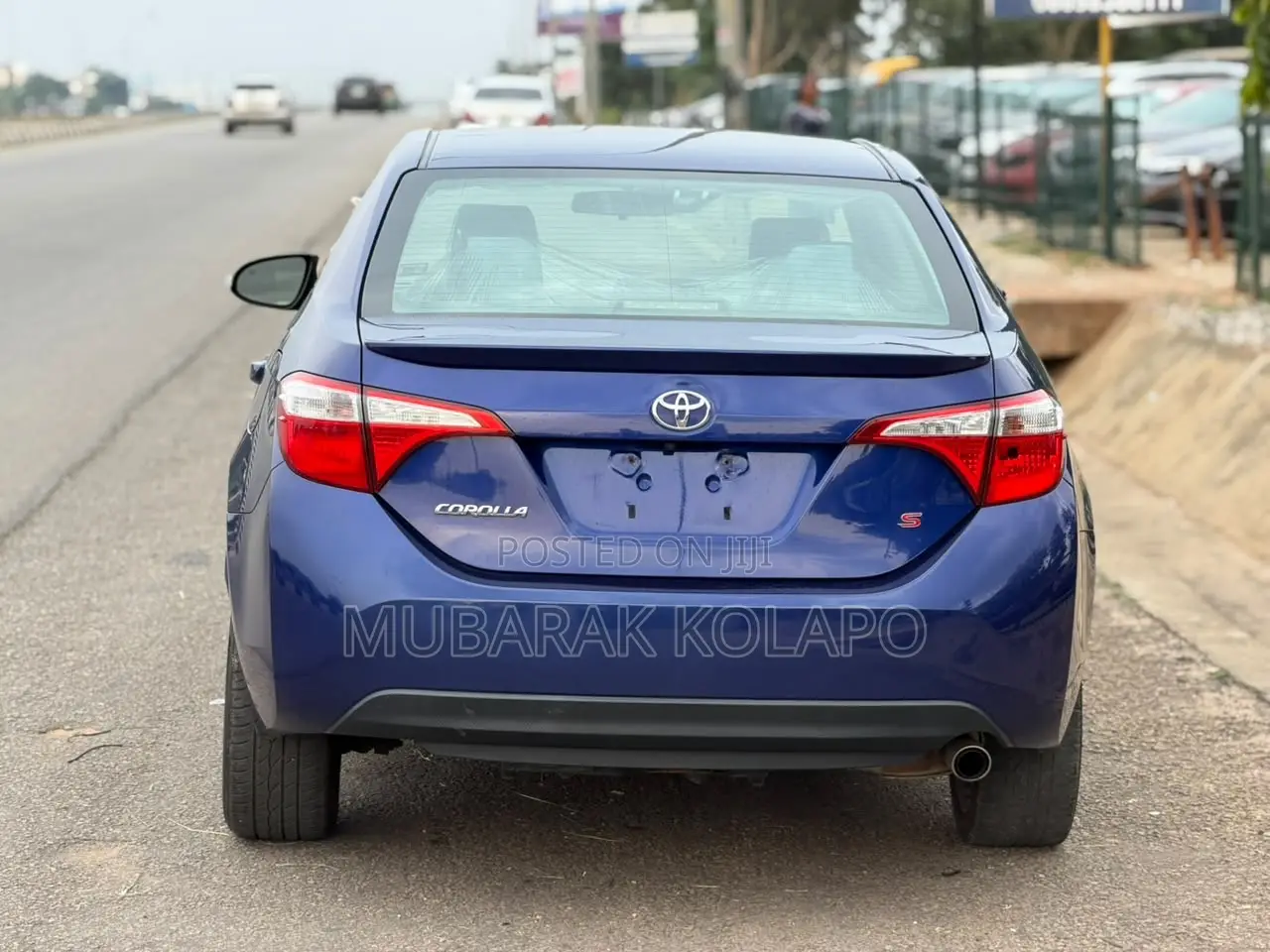 Toyota Corolla 2016 Blue