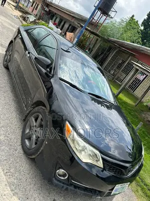 Toyota Camry SE 4dr Sedan (2.5L 4cyl 6A) 2014 Black
