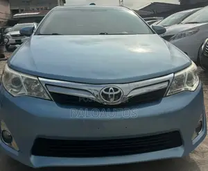 Toyota Camry LE 4dr Sedan (2.5L 4cyl 6A) 2013 Blue