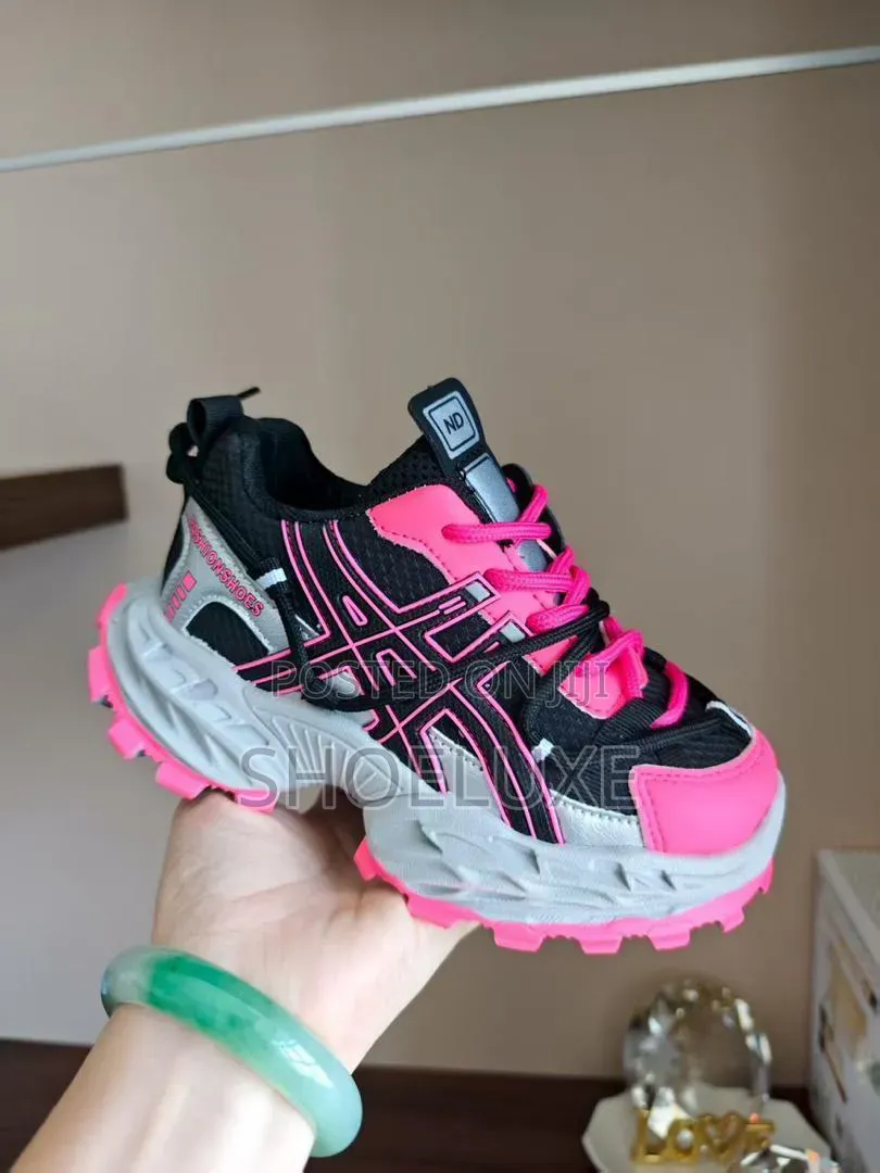 ASICS Gel-Kayano 14