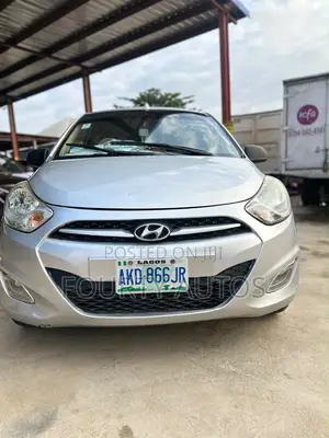Hyundai I10 2012 Silver