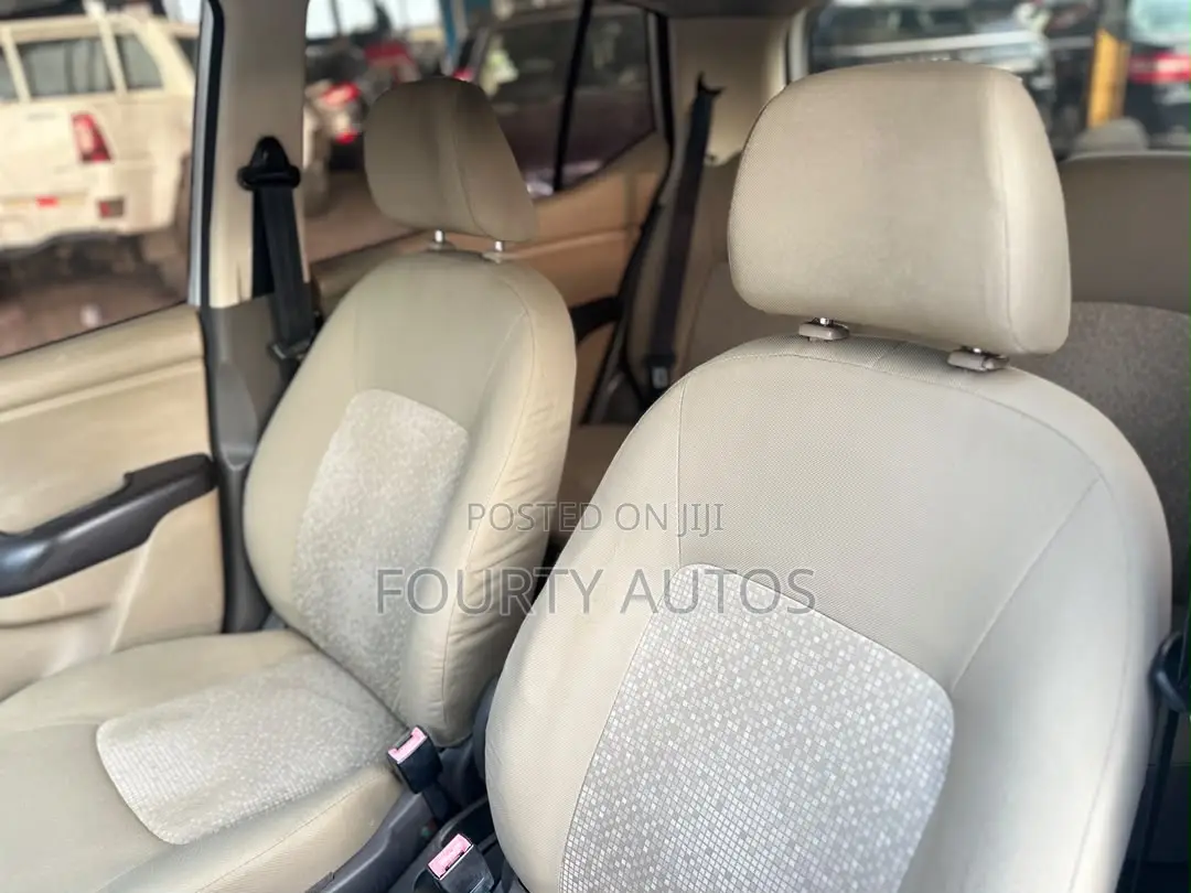 Hyundai I10 2012 Silver