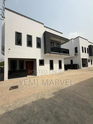 4bdrm Duplex in Sijuwade, Jericho for sale