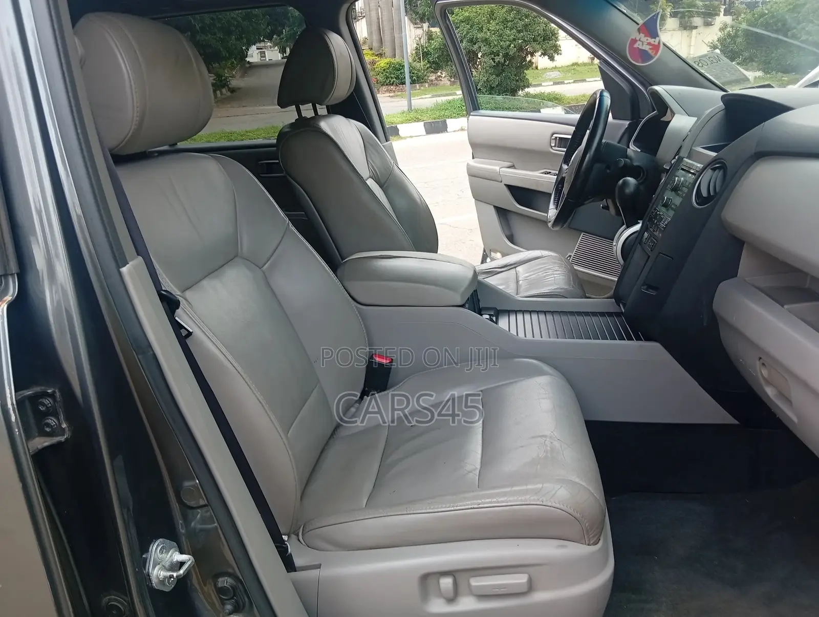 Honda Pilot 2011 Gray