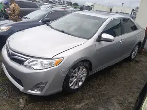 Toyota Camry 2014 Silver