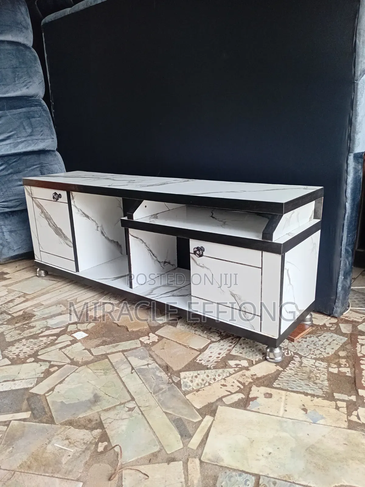 TV Bench Standard