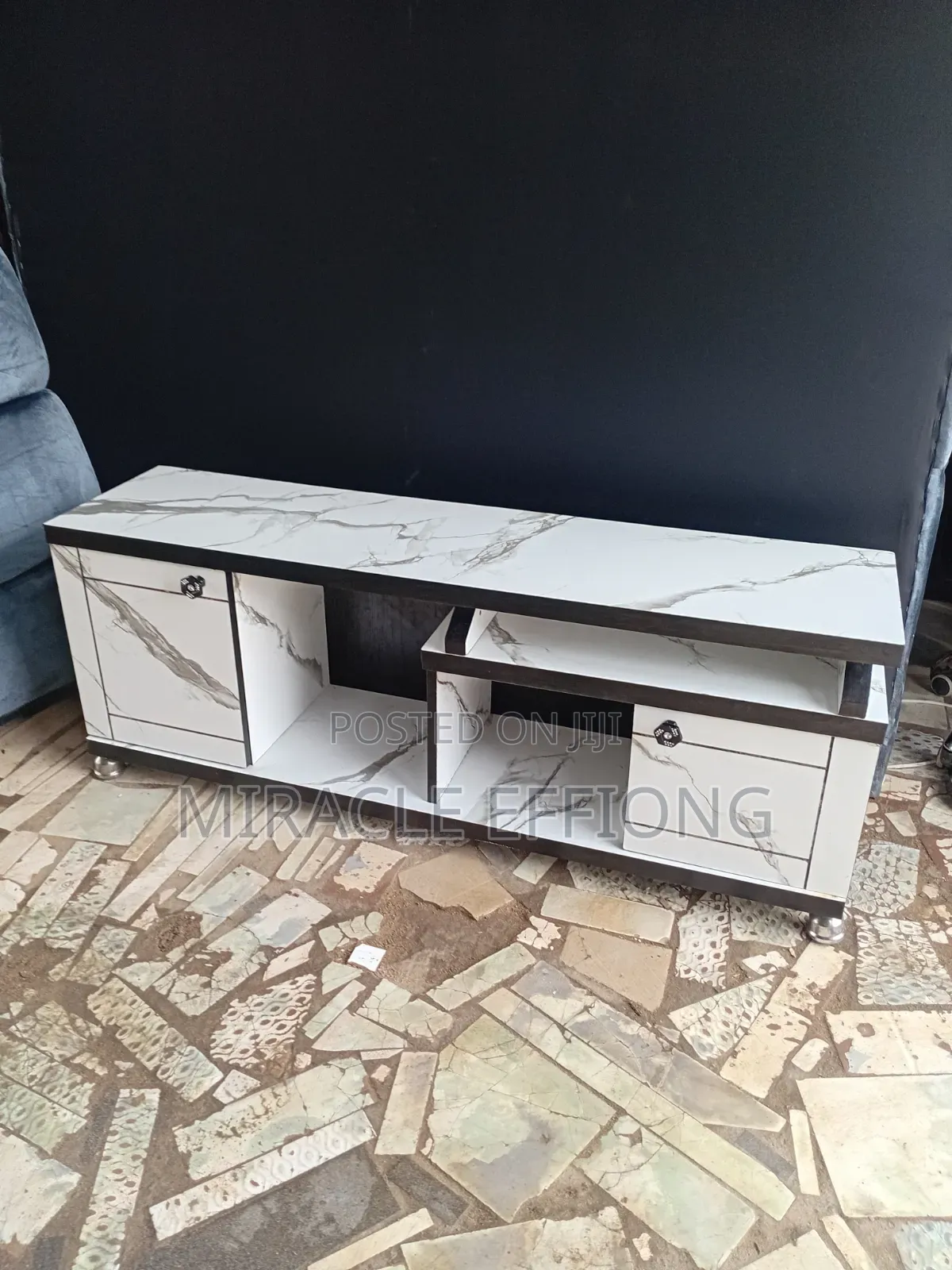 TV Bench Standard