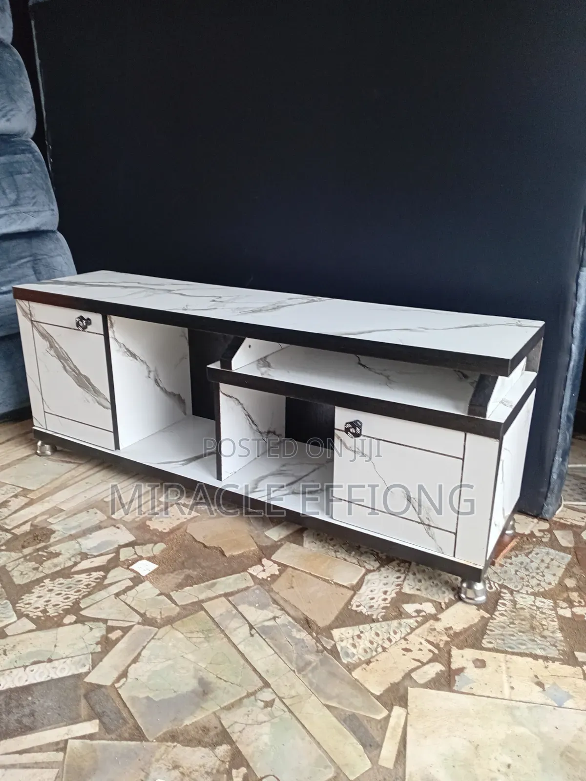 TV Bench Standard
