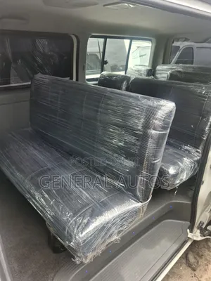 Toyota HiAce 2011 White