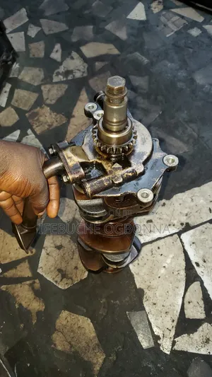 Crankshaft and Oil Pump Dodge Charger 3.5L