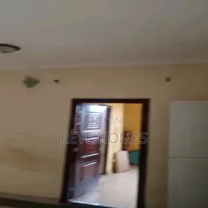 2bdrm Block of Flats in New Garage / Gbagada for rent