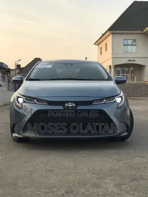 Toyota Corolla LE 2022 Blue