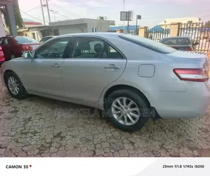 Toyota Camry LE 4dr Sedan (2.5L 4cyl 6AM) 2010 Silver