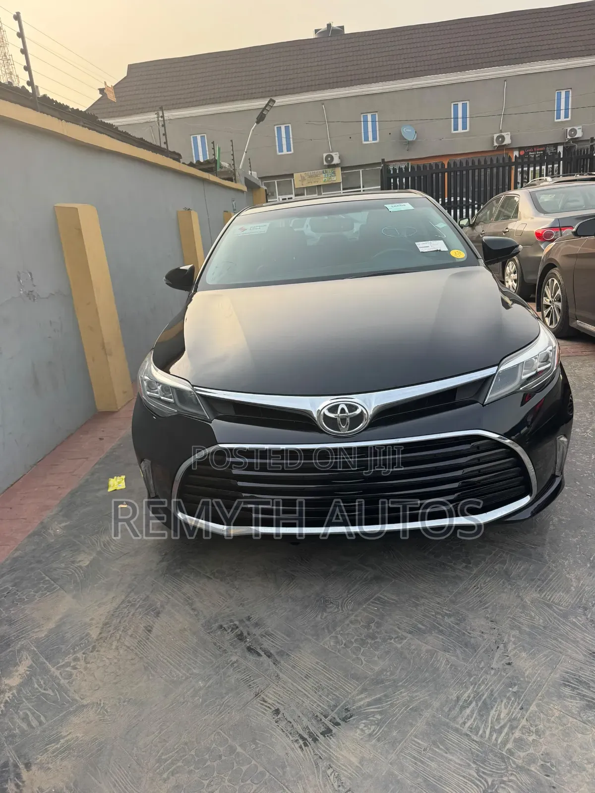 Toyota Avalon 2016 Black