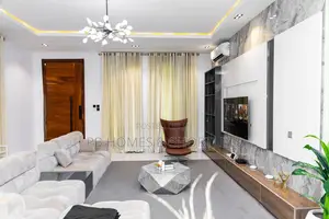 Luxurious Three Bedroom Smart Home Duplex