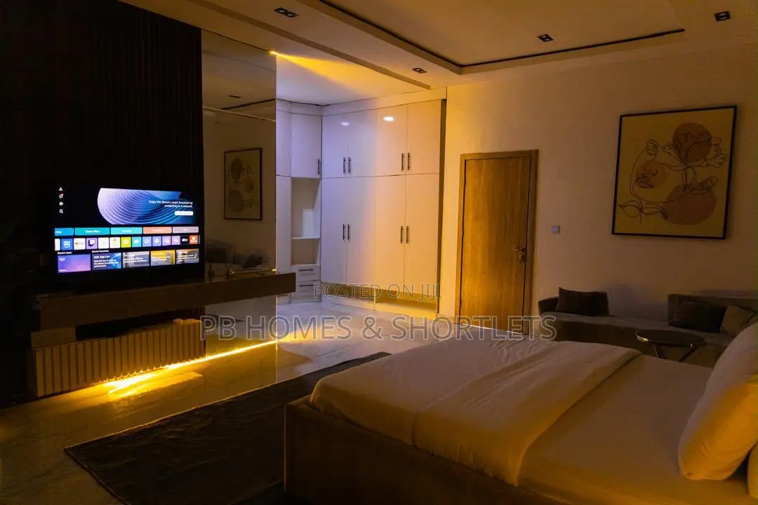 Luxurious Three Bedroom Smart Home Duplex