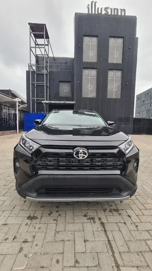 Toyota RAV4 XLE AWD 2020 Black