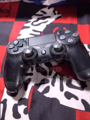 Follow Come PS4 Pad