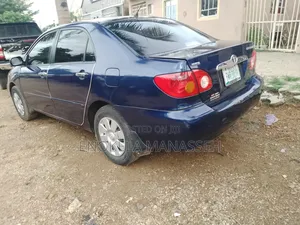 Toyota Corolla LE 2004 Blue