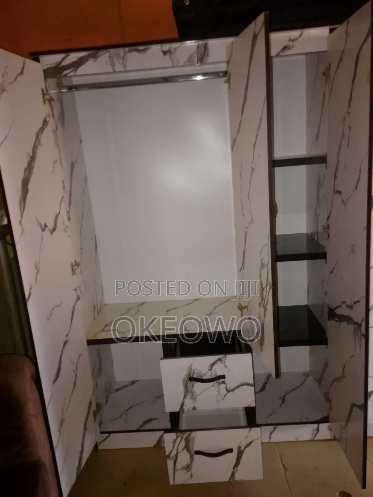 Wardrobe 4ft by 76 Inches