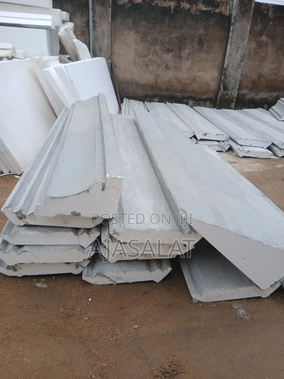 Polystyrene Parapet Pop Board 300 by 300