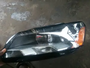 Left Side Headlight Passat Se