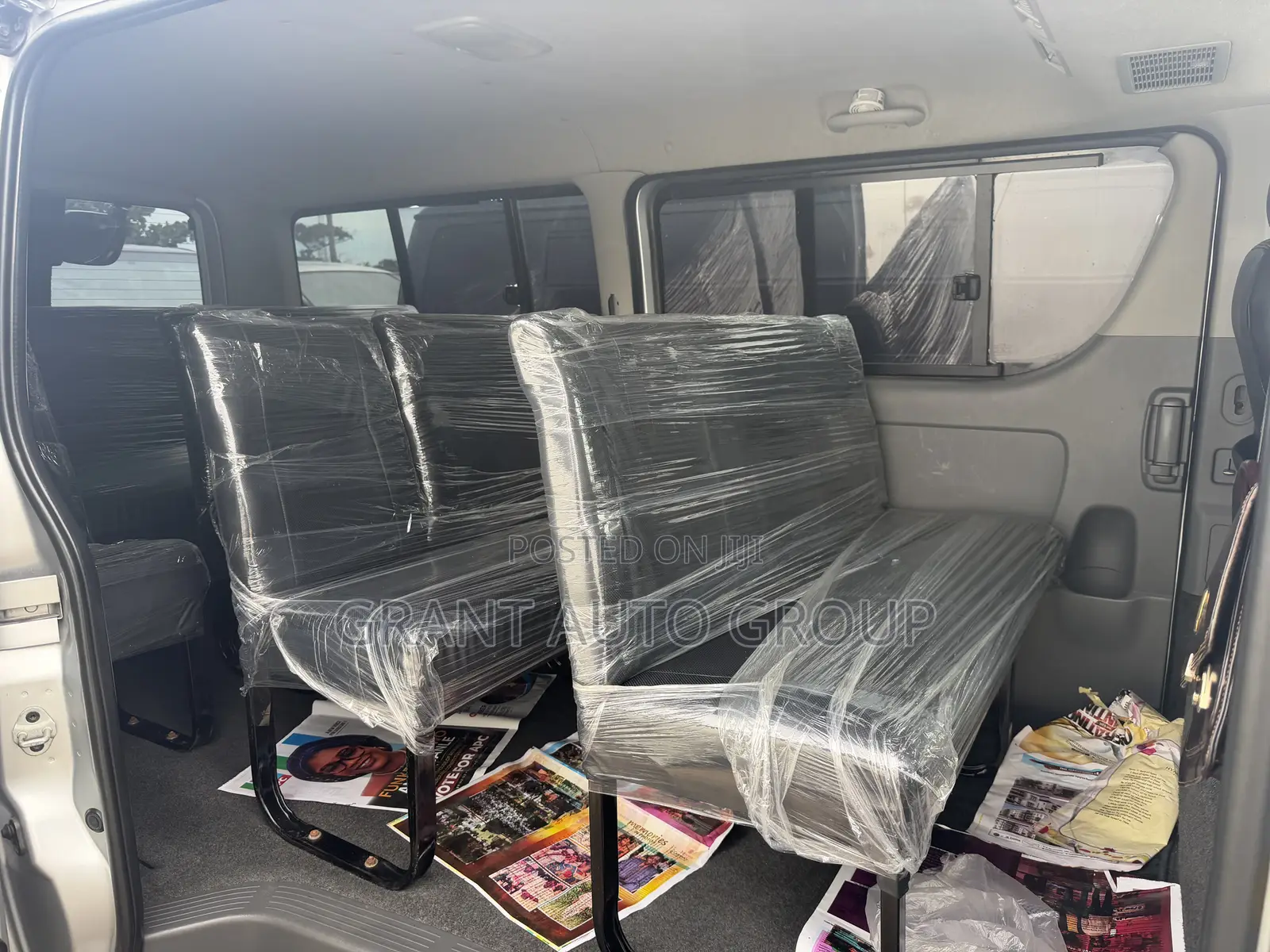Toyota HiAce 2011 Silver