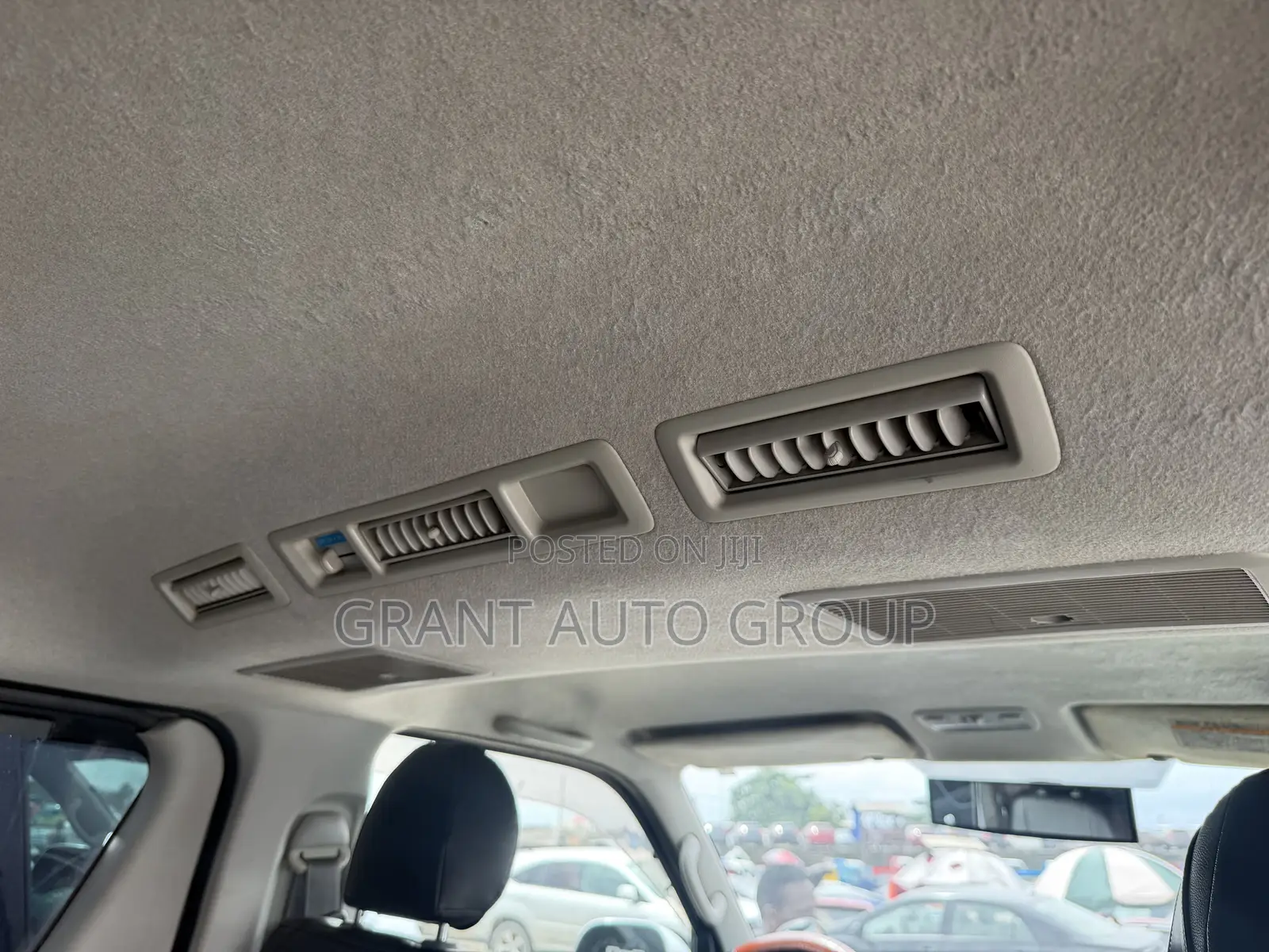 Toyota HiAce 2011 Silver