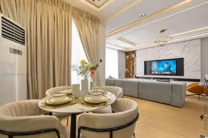 Luxury 2-Bedroom Apartment