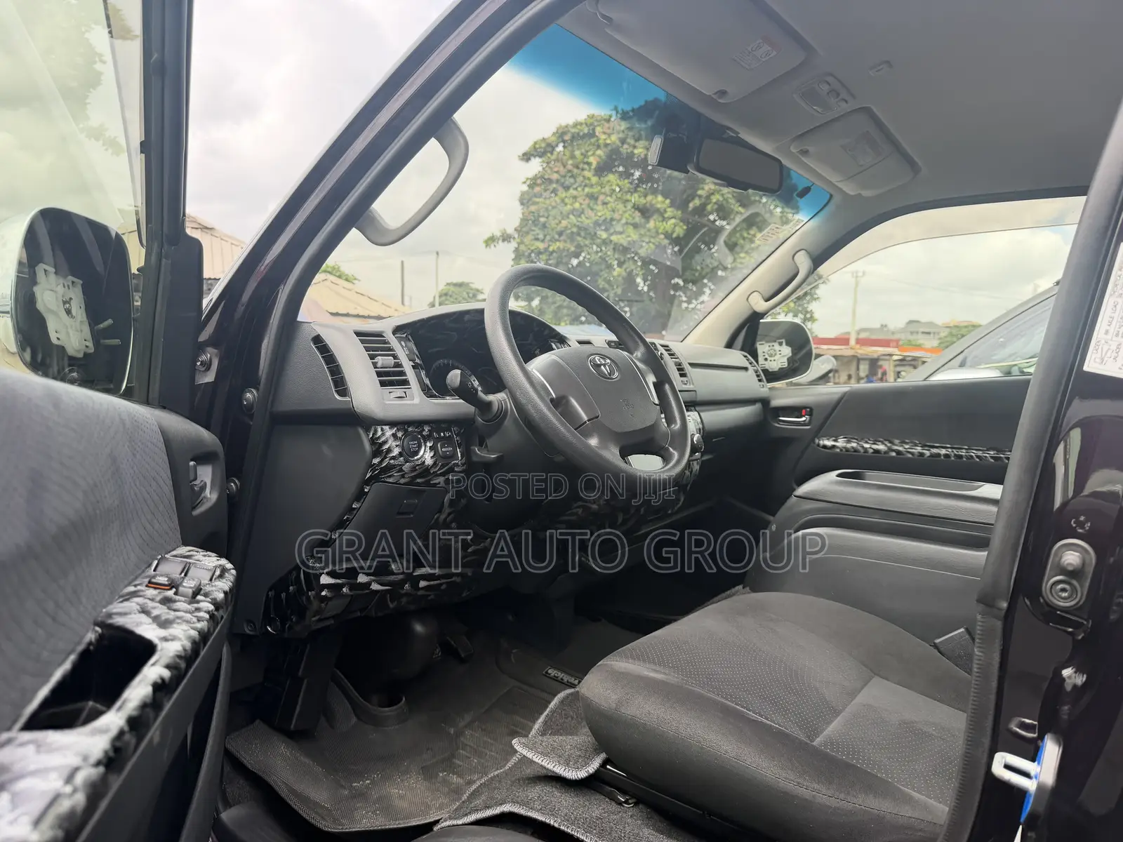 Toyota HiAce 2017 Beige