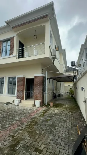 3bdrm Duplex in Chevron for rent