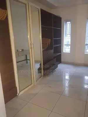 3bdrm Apartment in Oral Estate, Ikota for sale