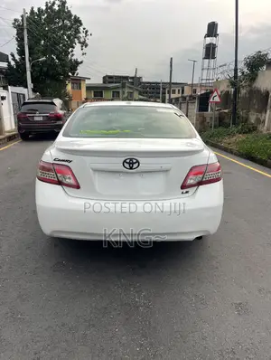 Toyota Camry 2010 White