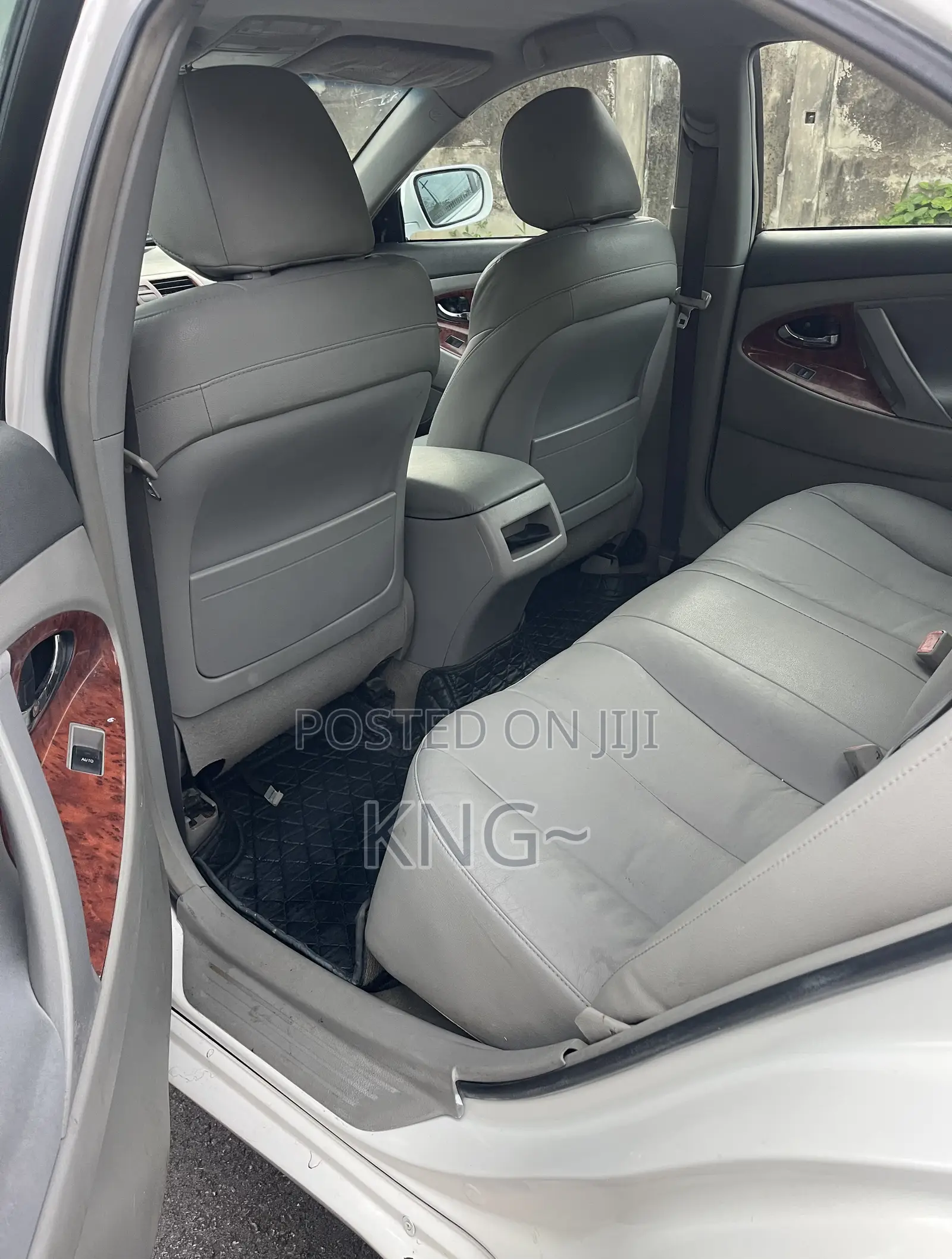 Toyota Camry 2010 White