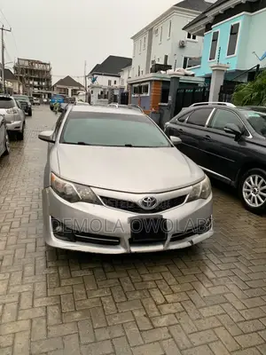 Toyota Camry 2013 Silver