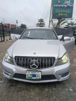 Mercedes-Benz C300 2013 Silver
