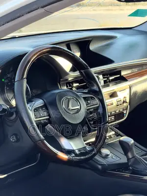 Lexus ES 350 FWD 2016 White