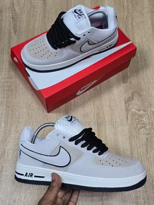 Nike Banger Comfy Sneaker