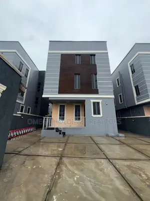 5bdrm Duplex in New Bodija for sale